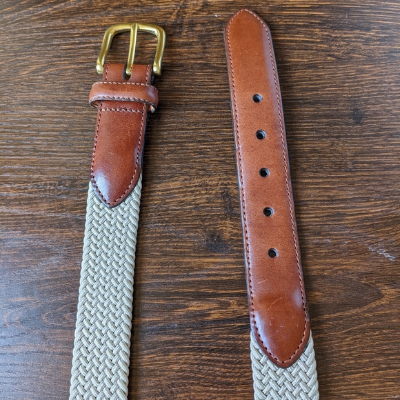 Lands' End Light Beige Braided Elastic Leather End Brass Buckle Belt - Picture 6 of 10